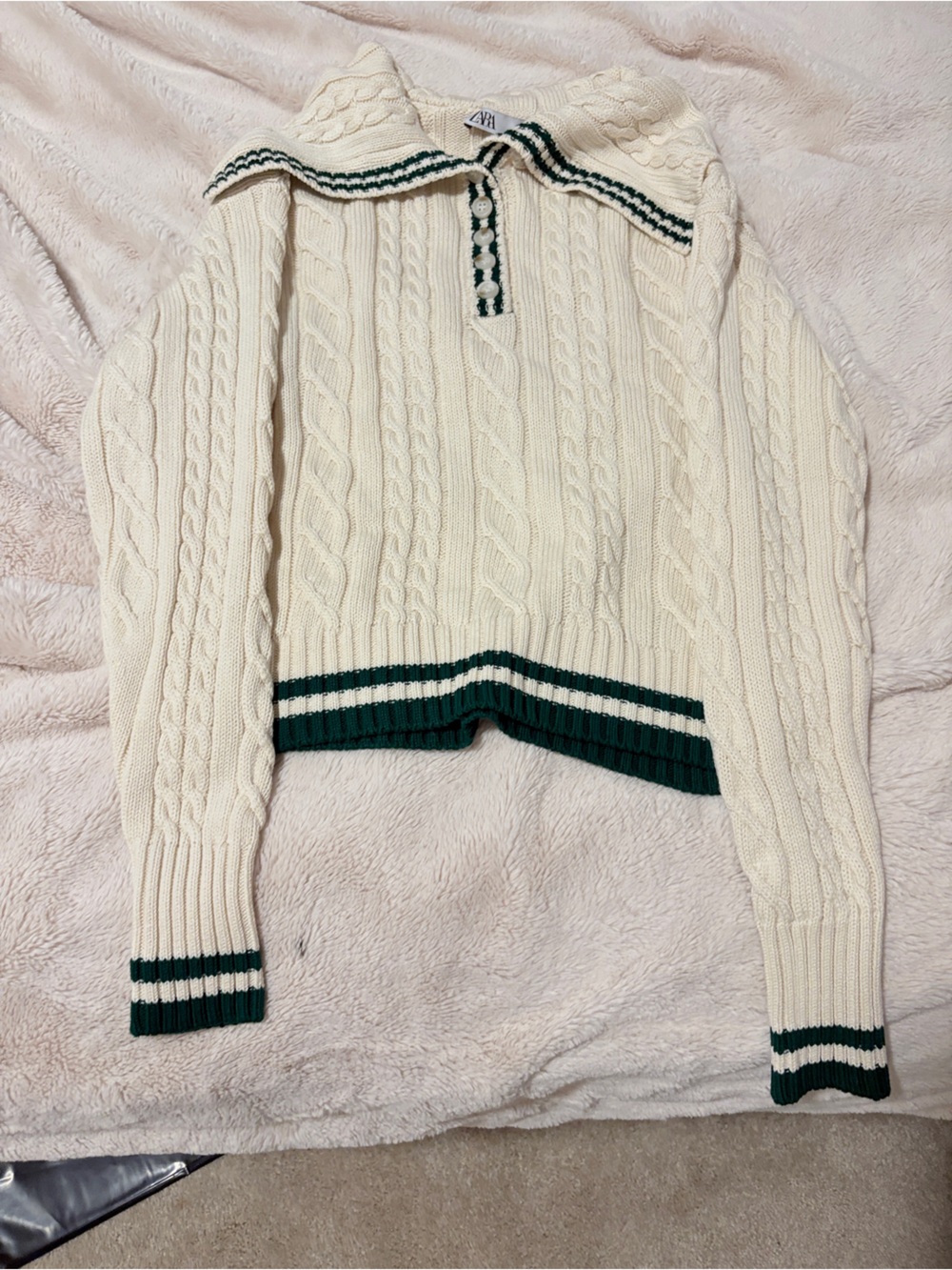 Zara Cream Cable-Knit Sweater with Dark Green Trim